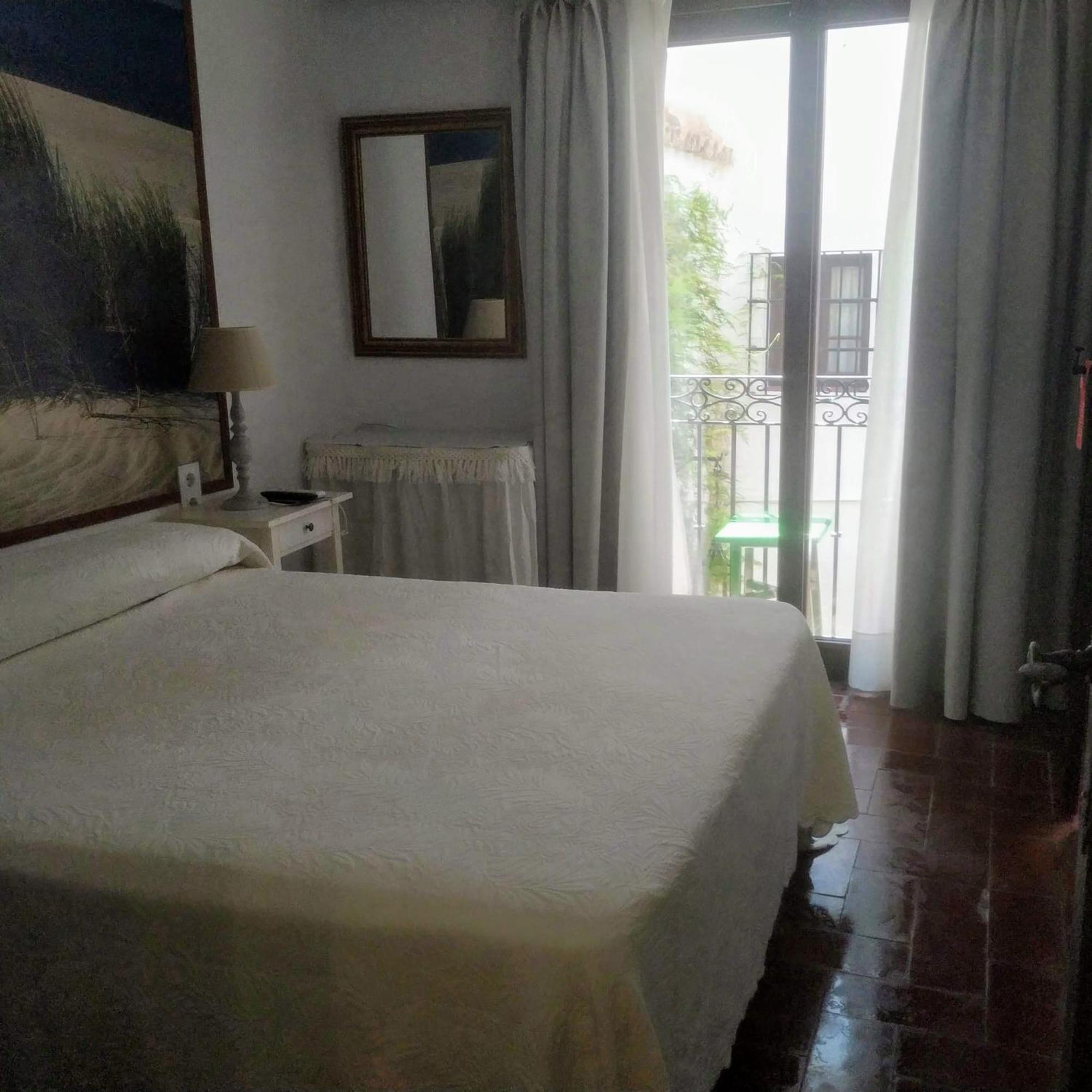 Hostal Gran Capitan Chipiona Zewnętrze zdjęcie